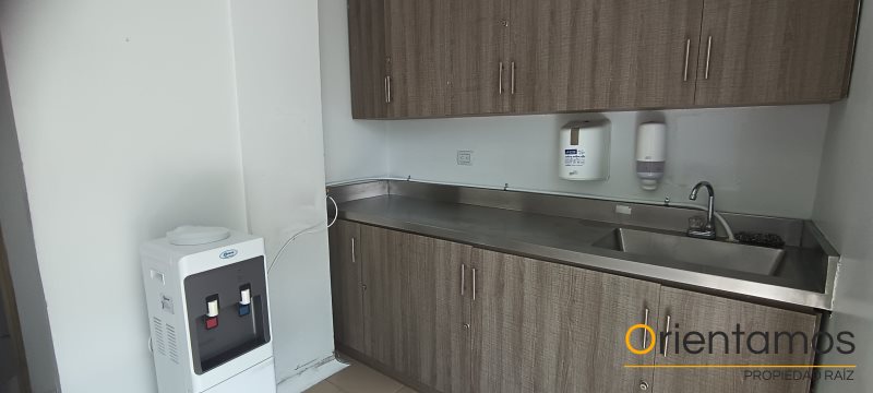 Oficina disponible para el arriendo en Envigado el codigo es 20216 foto numero 9