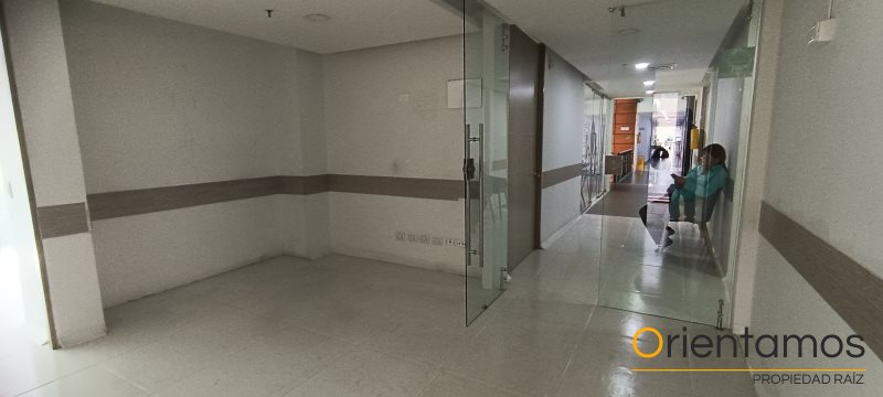 Oficina disponible para el arriendo en Envigado el codigo es 20216 foto numero 2