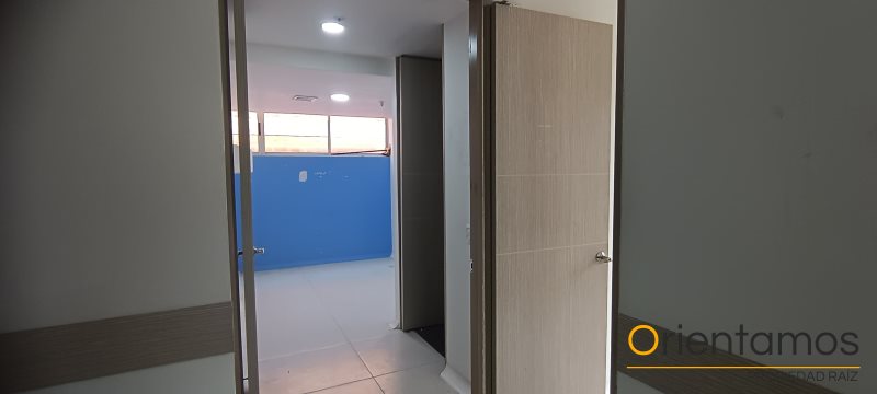 Oficina disponible para el arriendo en Envigado el codigo es 20216 foto numero 5