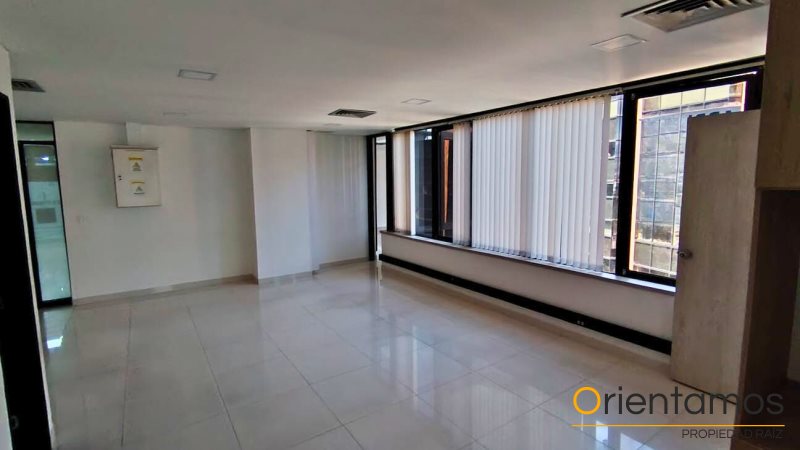 Oficina disponible para el arriendo en Medellín el codigo es 20473 foto numero 3