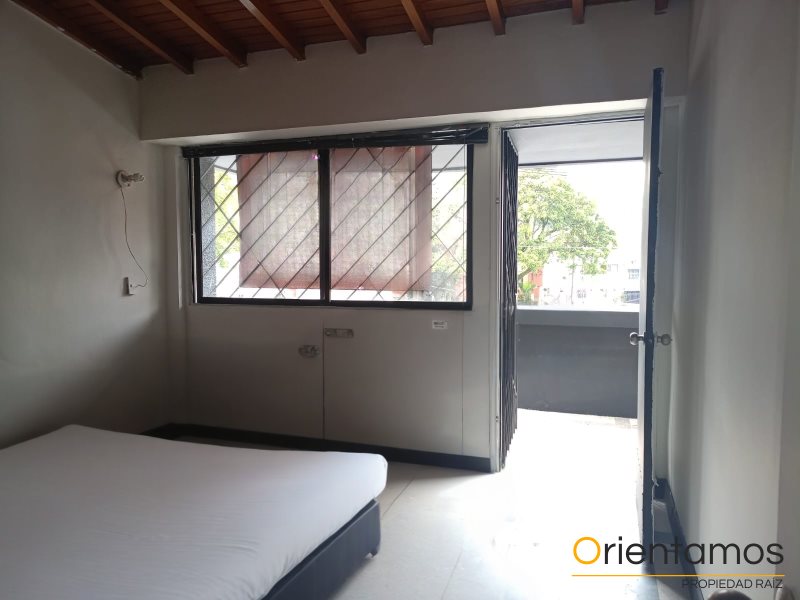 Casa-local disponible para el arriendo en Medellín el codigo es 20265 foto numero 4