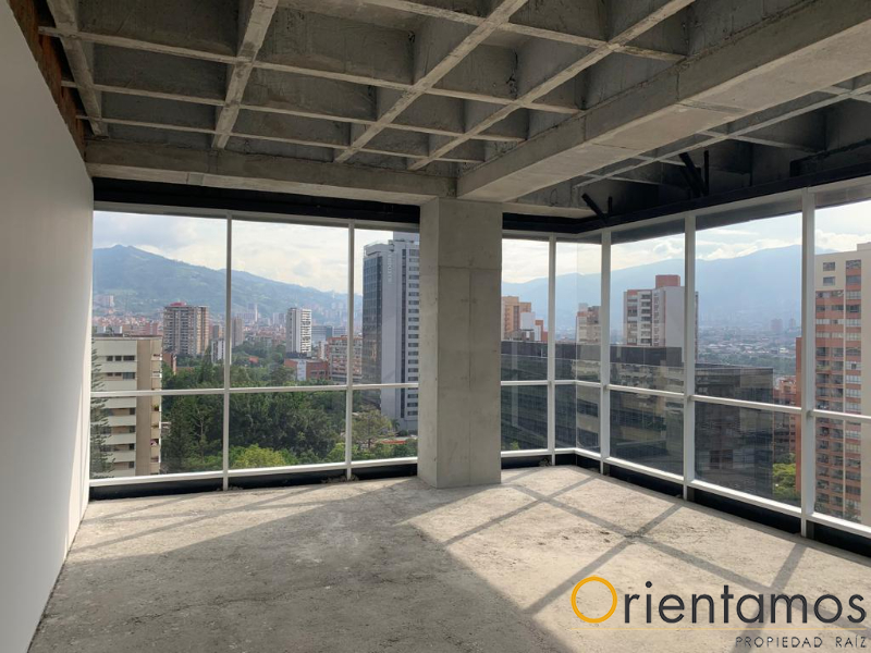 Oficina disponible para la venta en Medellín el codigo es 17455 foto numero 2