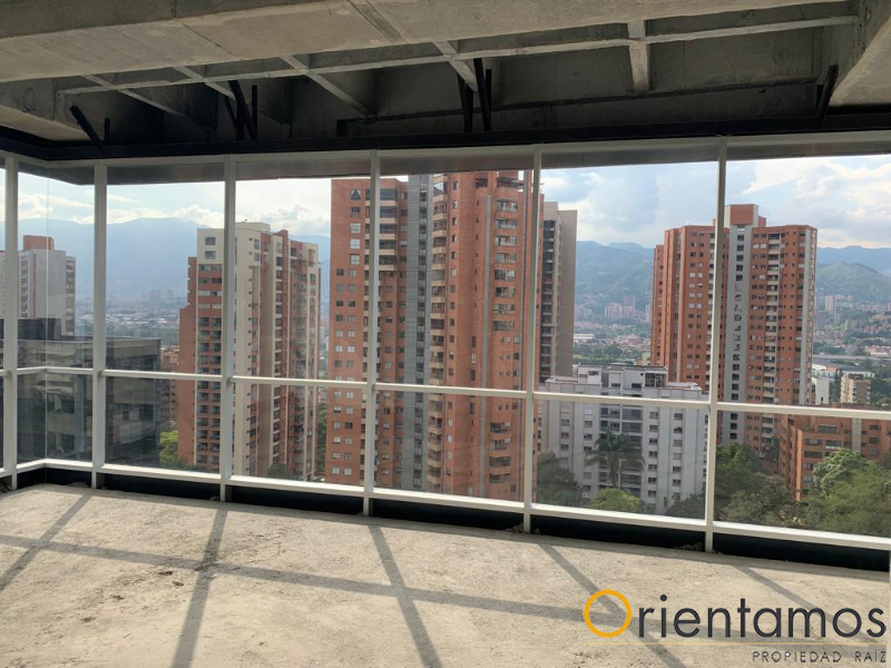 Oficina disponible para la venta en Medellín el codigo es 17455 foto numero 3
