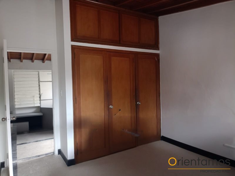 Casa-local disponible para el arriendo en Medellín el codigo es 20265 foto numero 5