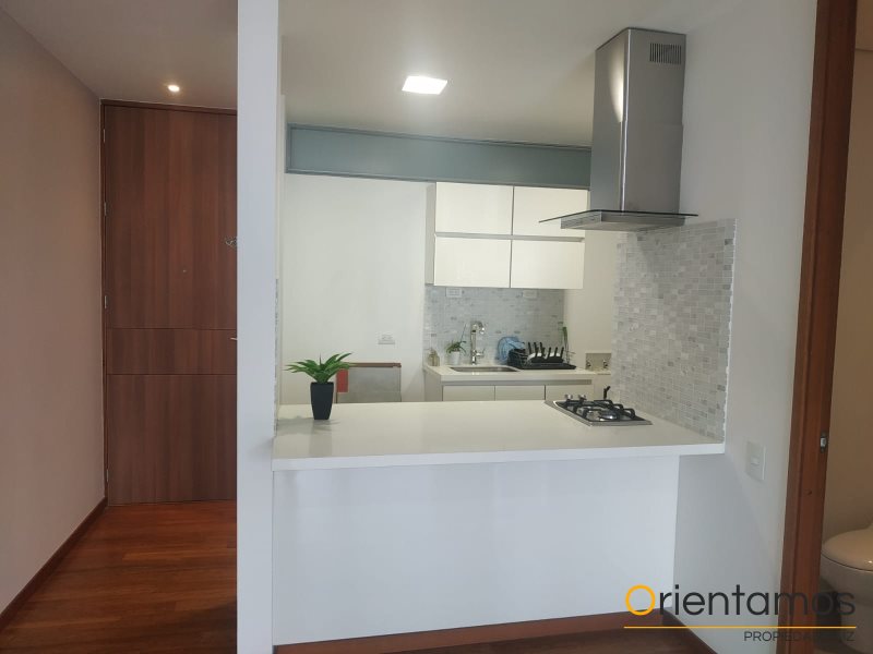 Apartamento disponible para el arriendo en Medellín el codigo es 19710 foto numero 4