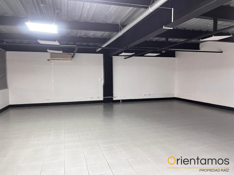 Oficina disponible para el arriendo en Medellín el codigo es 13863 foto numero 3