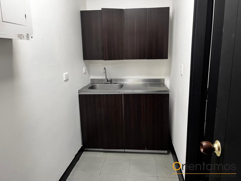 Oficina disponible para el arriendo en Medellín el codigo es 13863 foto numero 4