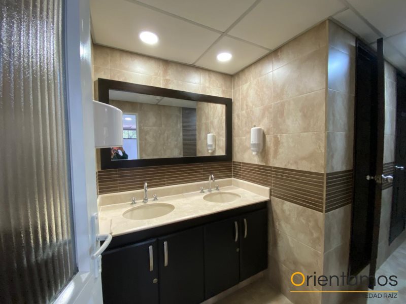 Oficina disponible para el arriendo en Medellín el codigo es 20515 foto numero 7