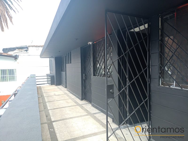 Casa-local disponible para el arriendo en Medellín el codigo es 20265 foto numero 3