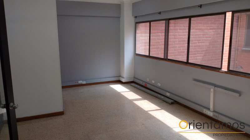 Oficina disponible para el arriendo en Medellín el codigo es 19250 foto numero 8