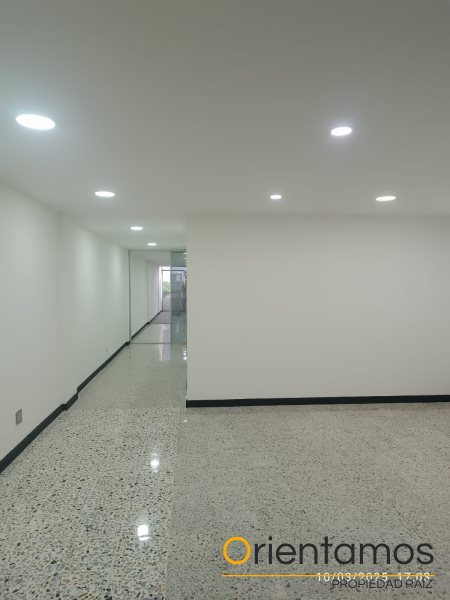 Oficina-Local disponible para el arriendo en Medellín el codigo es 20091 foto numero 11
