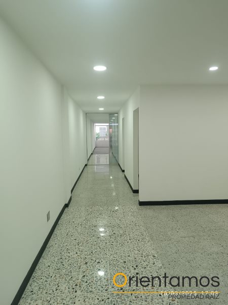 Oficina-Local disponible para el arriendo en Medellín el codigo es 20091 foto numero 9