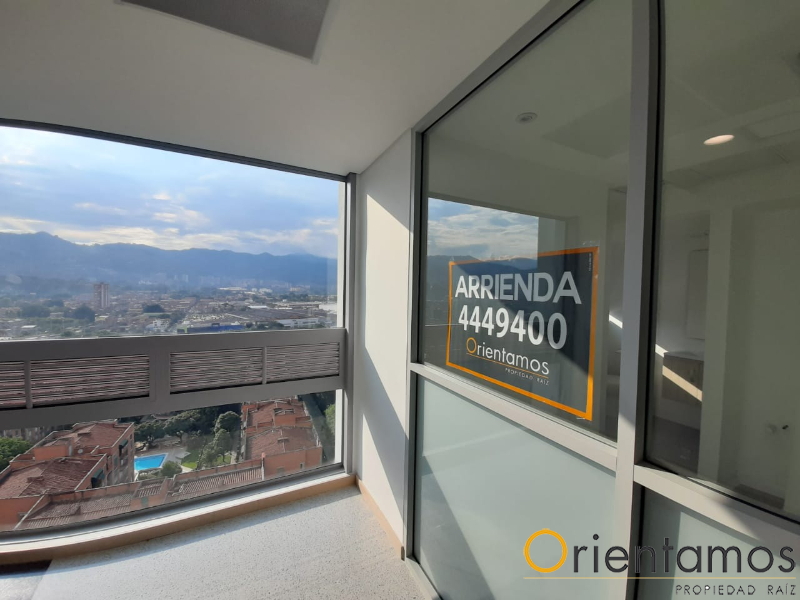 Oficina-Consultorio disponible para el arriendo en Medellin el codigo es 16977 foto numero 11
