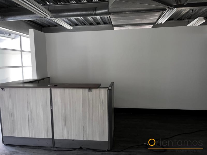Oficina disponible para el arriendo en Medellín el codigo es 20533 foto numero 2