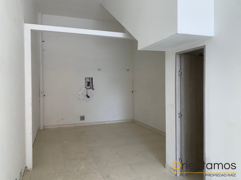 Local disponible para venta o arriendo en Envigado el codigo es 20486 foto numero 3