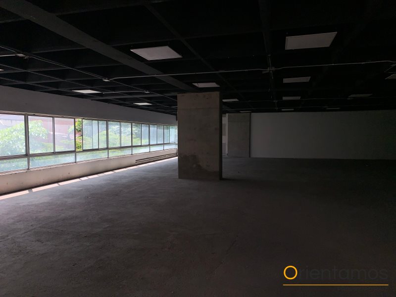 Local disponible para venta o arriendo en Envigado el codigo es 20486 foto numero 9