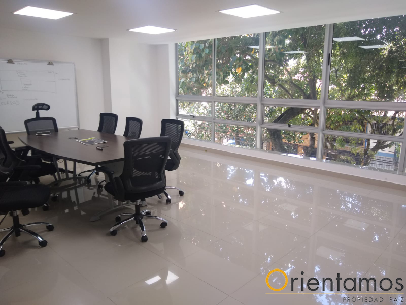 Oficina disponible para el arriendo en Medellín el codigo es 13663 foto numero 3