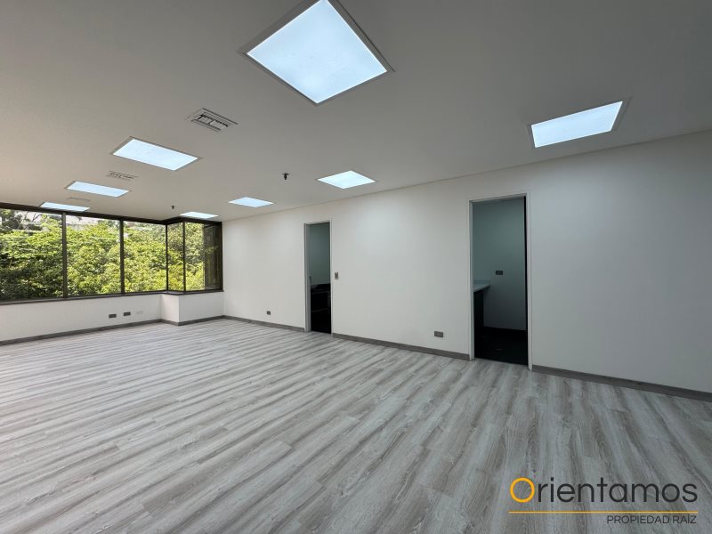 Oficina disponible para el arriendo en Medellín el codigo es 15847 foto numero 7