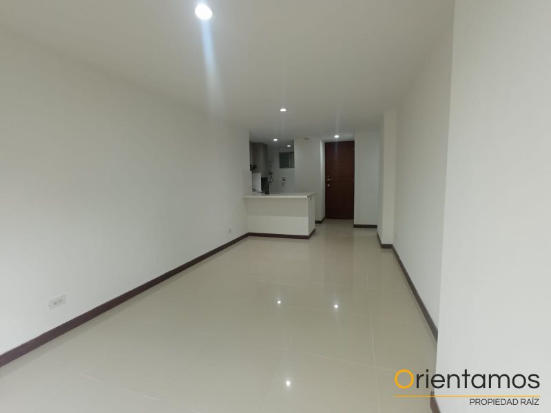 Apartamento disponible para el arriendo en Envigado el codigo es 20254 foto numero 2