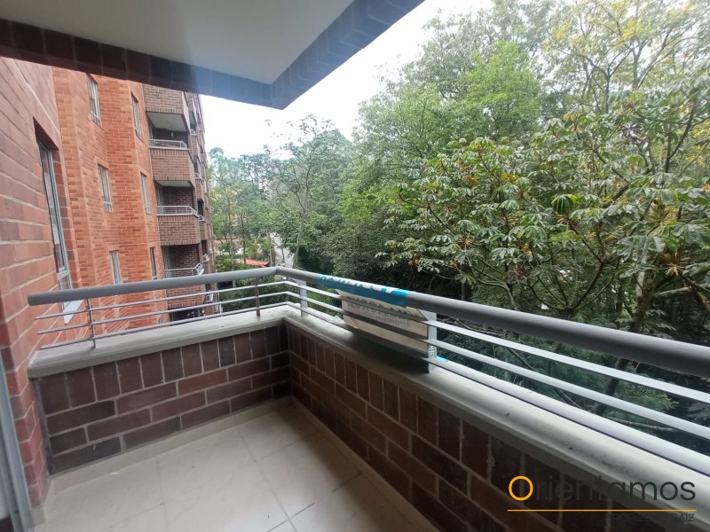 Apartamento disponible para el arriendo en Envigado el codigo es 20254 foto numero 4