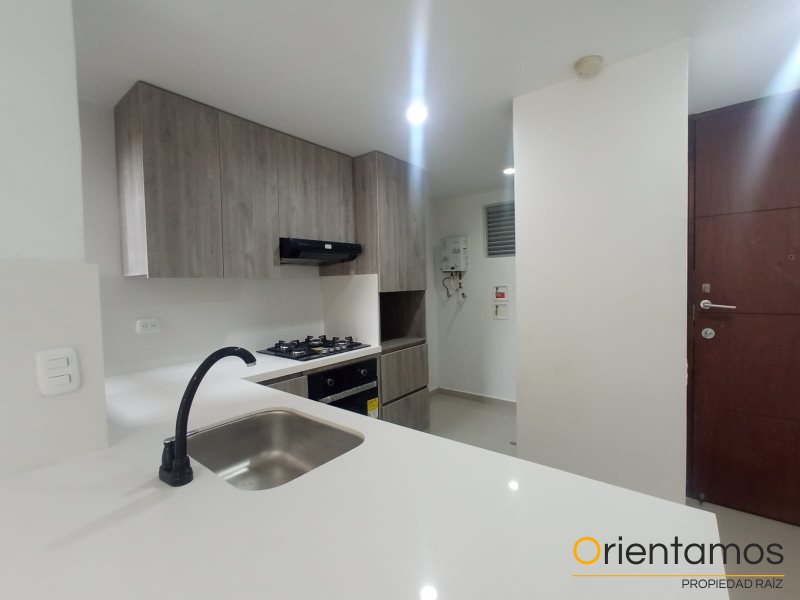 Apartamento disponible para el arriendo en Envigado el codigo es 20254 foto numero 8