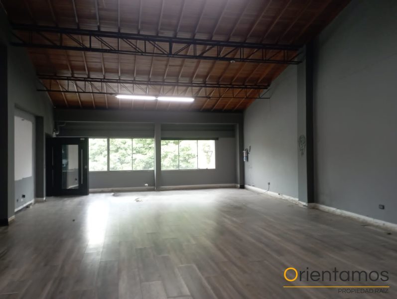 Local disponible para el arriendo en Medellín el codigo es 20140 foto numero 4
