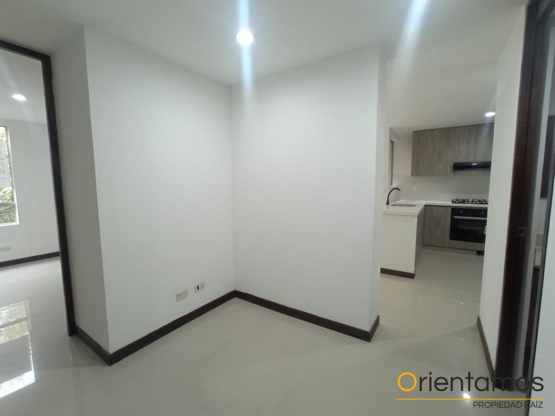 Apartamento disponible para el arriendo en Envigado el codigo es 20254 foto numero 11