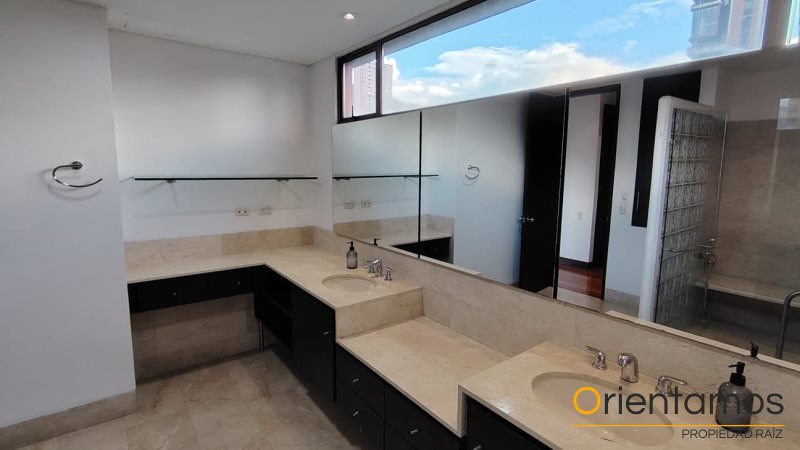 Apartamento disponible para el arriendo en Medellín el codigo es 20501 foto numero 23