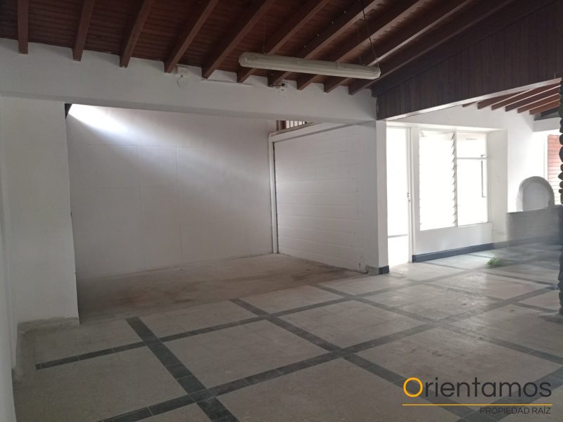 Casa-local disponible para el arriendo en Medellín el codigo es 20265 foto numero 7