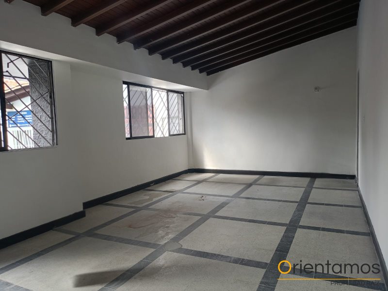 Casa-local disponible para el arriendo en Medellín el codigo es 20265 foto numero 6