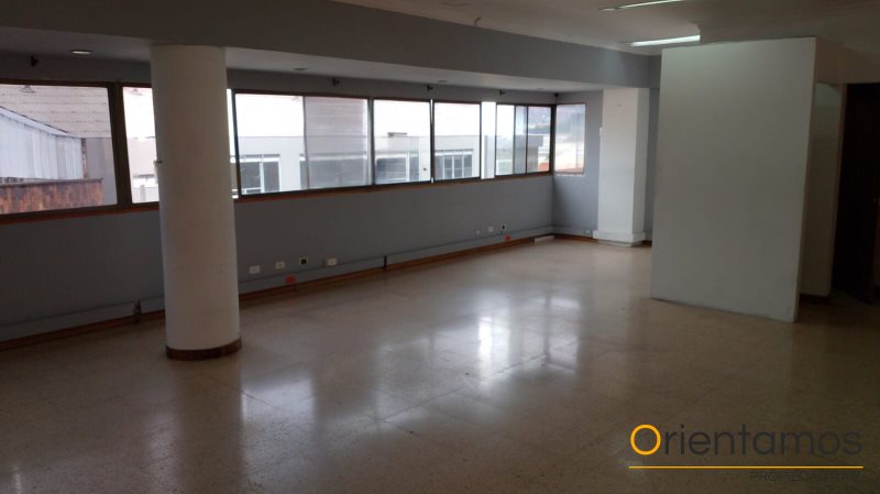 Oficina disponible para el arriendo en Medellín el codigo es 19250 foto numero 2
