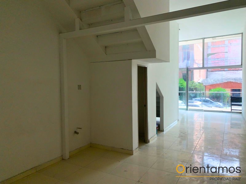 Local disponible para venta o arriendo en Envigado el codigo es 20486 foto numero 2