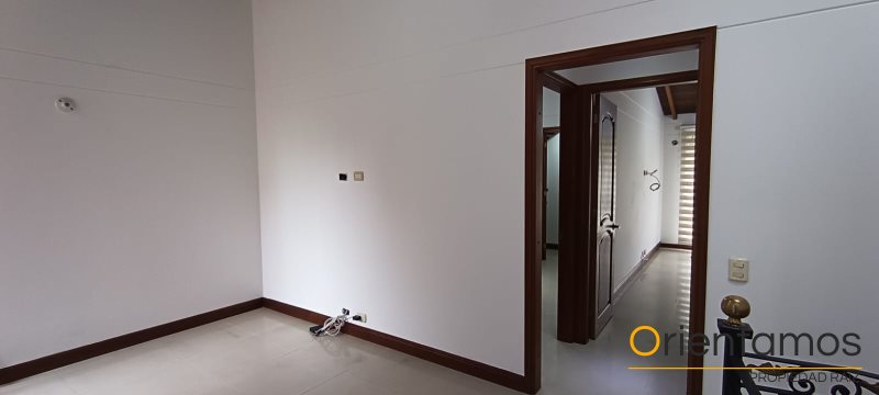Casa disponible para el arriendo en Envigado el codigo es 19341 foto numero 8
