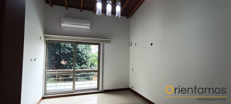 Casa disponible para el arriendo en Envigado el codigo es 19341 foto numero 12