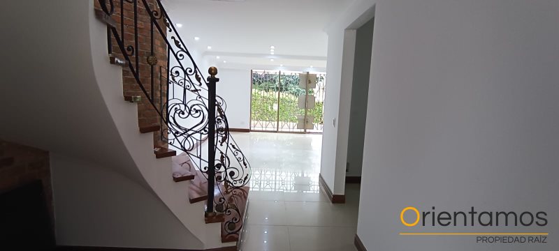 Casa disponible para el arriendo en Envigado el codigo es 19341 foto numero 5