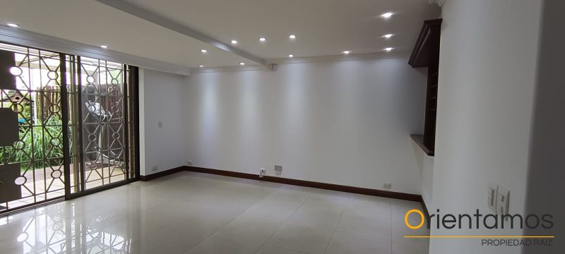 Casa disponible para el arriendo en Envigado el codigo es 19341 foto numero 14