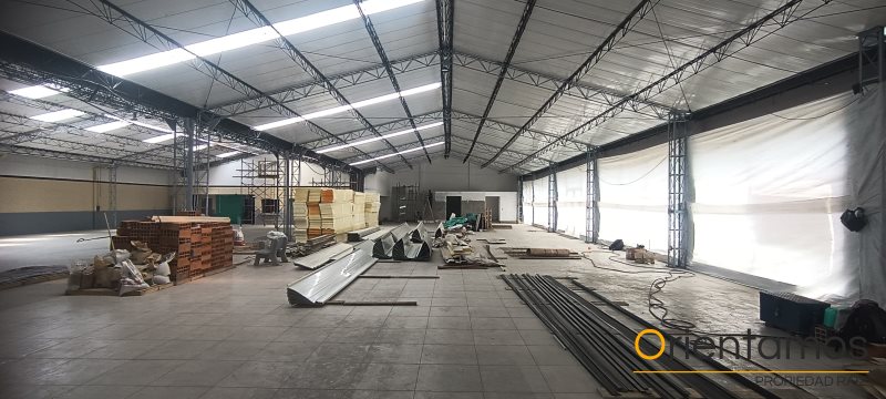 Bodega disponible para el arriendo en Medellín el codigo es 17069 foto numero 2