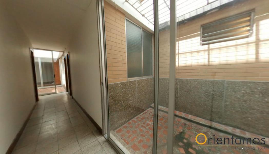 Casa disponible para la venta en Medellin el codigo es 10797 foto numero 14