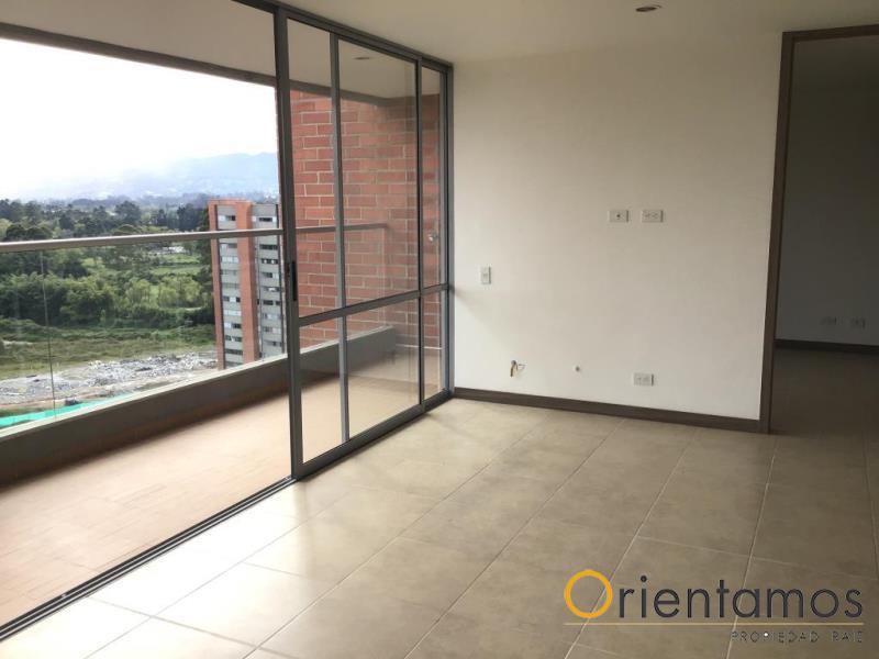 Apartamento disponible para la venta en Rionegro el codigo es 15645 foto numero 2