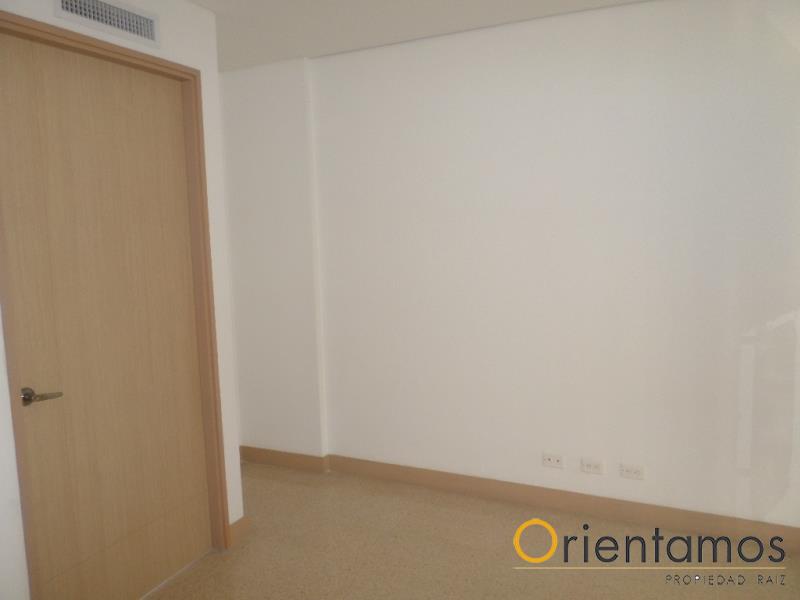 Oficina disponible para venta o arriendo en Rionegro el codigo es 15881 foto numero 4