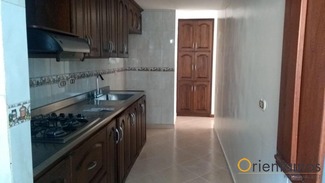 Apartamento disponible para la venta en Medellin el codigo es 16384 foto numero 21