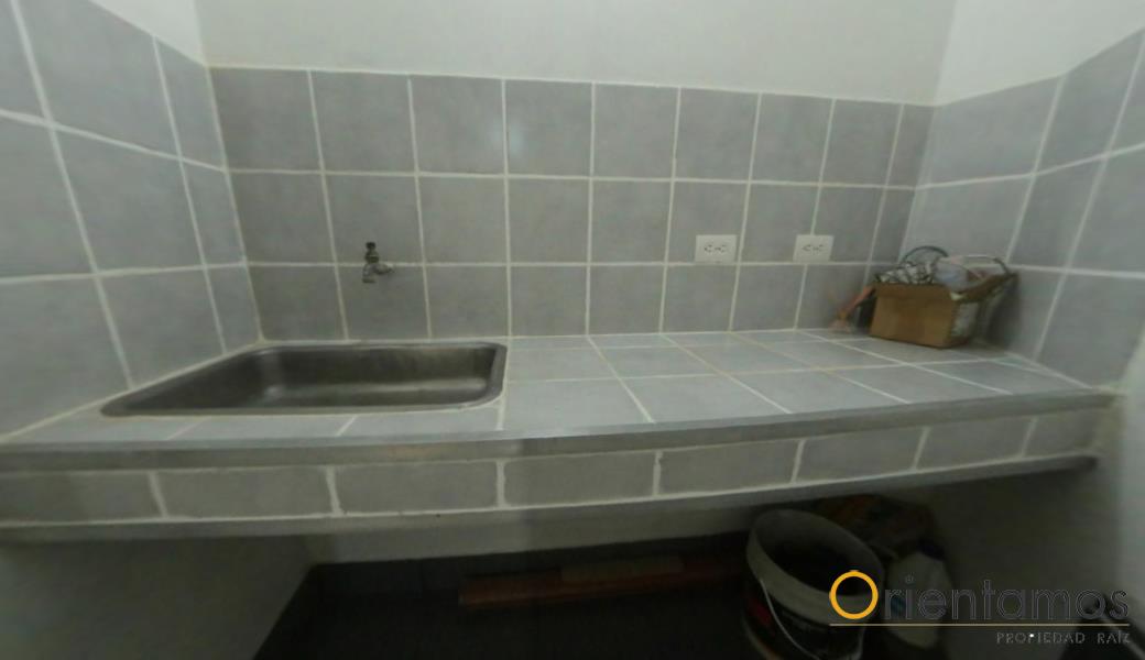 Local disponible para el arriendo en Medellín el codigo es 2155 foto numero 5