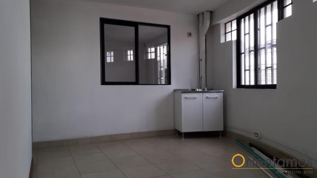 Local disponible para el arriendo en Medellín el codigo es 2155 foto numero 6